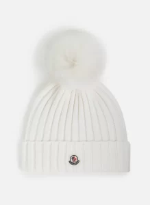 Le bonnet de laine est un accessoire incontournable du début du printemps !插图2