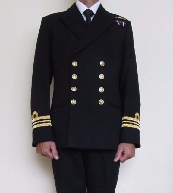 Navy Dress Blue Uniform Officer: The Pinnacle of Naval Regalia!插图4
